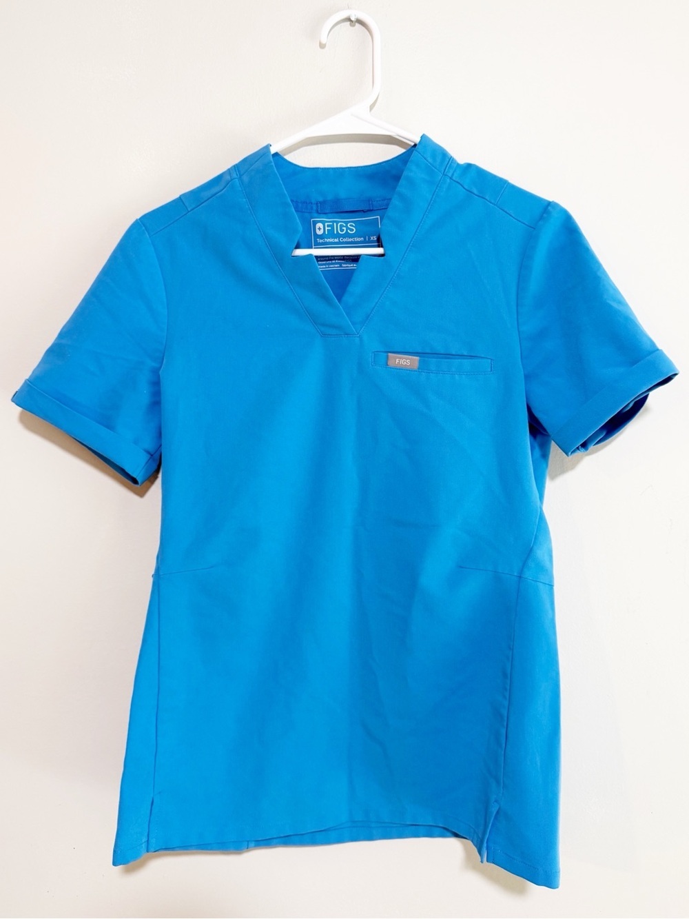 Figs one pocket scrub top blue size extra small
